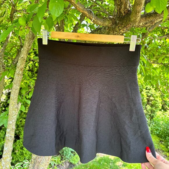 Black Flowy Knit Skirt – High Waisted - Picture 2 of 4